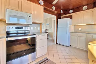 635 Atlantic Ave, Westerly, RI 02891 - Photo 16