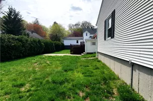 34 Cross St, Lincoln, RI 02838 - Photo 24