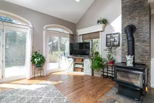 34 Gentian Dr, South Kingstown, RI 02879 - Photo 8
