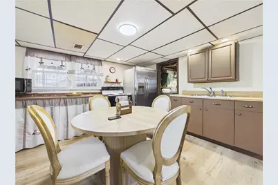 11 Meadow Street, Pawtucket, RI 02860 - Photo 16