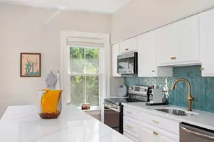 109 Church St, Newport, RI 02840 - Photo 4