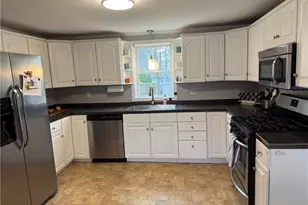 516 Church Ave, Warwick, RI 02889 - Photo 2
