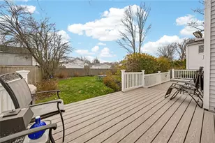 22 Connecticut Ave, Middletown, RI 02842 - Photo 28