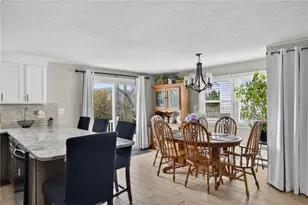 22 Connecticut Ave, Middletown, RI 02842 - Photo 4