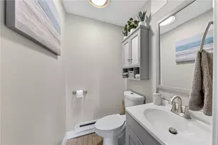 22 Connecticut Ave, Middletown, RI 02842 - Photo 14