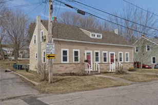 22 Harris St, Coventry, RI 02816 - Photo 2