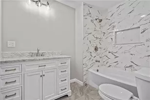 51 Arrowhead Ln, Portsmouth, RI 02871 - Photo 8