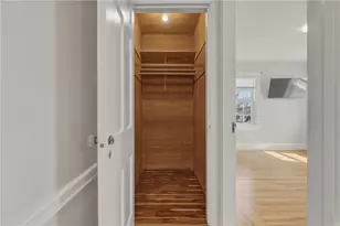 47 Knollwood Ave, Cranston, RI 02910 - Photo 38