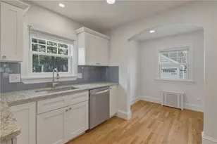 47 Knollwood Ave, Cranston, RI 02910 - Photo 20