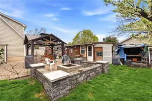 16 Althea Rd, Warwick, RI 02889 - Photo 4