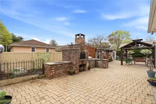 16 Althea Rd, Warwick, RI 02889 - Photo 2