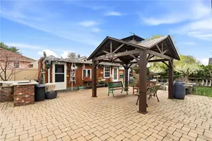16 Althea Rd, Warwick, RI 02889 - Photo 32