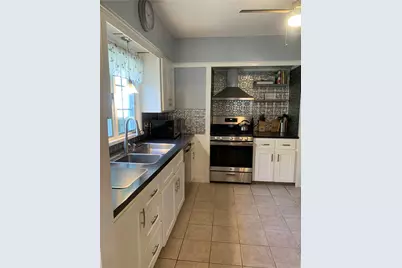 31 Elmcrest Avenue, Providence, RI 02908 - Photo 18