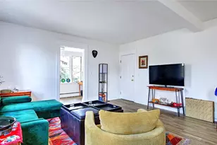 539 Lloyd Ave, Providence, RI 02906 - Photo 8