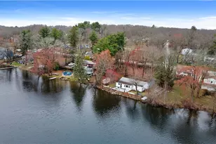 2444 Hartford Ave, Johnston, RI 02919 - Photo 28