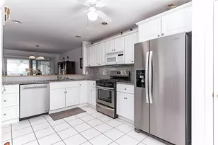 2 Stevenson Way, Narragansett, RI 02882 - Photo 18