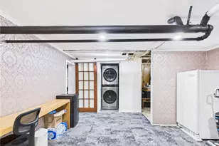 55 Philmont Ave, Cranston, RI 02910 - Photo 22