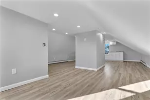 43 Jenkins St, Providence, RI 02906 - Photo 14