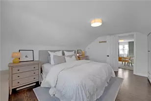 42 Victoria Ave, Cranston, RI 02920 - Photo 16