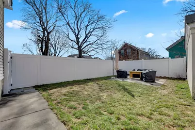 42 Victoria Avenue, Cranston, RI 02920 - Photo 22