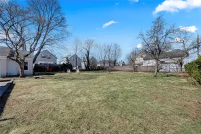 42 Victoria Avenue, Cranston, RI 02920 - Photo 24