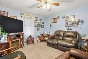 26 Pembroke Ave, Pawtucket, RI 02860 - Photo 8