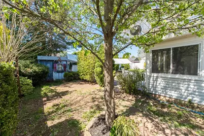47 Amsterdam Avenue, Warwick, RI 02889 - Photo 30