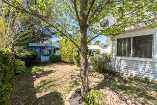 47 Amsterdam Ave, Warwick, RI 02889 - Photo 30