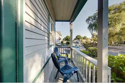 61 Clinton Street #C, Newport, RI 02840 - Photo 2