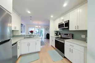 61 Clinton St, Newport, RI 02840 - Photo 4