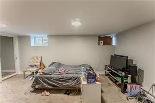 115 Hughes Ave, Pawtucket, RI 02861 - Photo 22