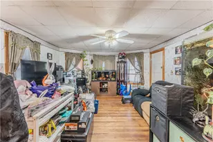 115 Hughes Ave, Pawtucket, RI 02861 - Photo 34