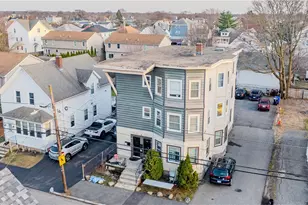 115 Hughes Ave, Pawtucket, RI 02861 - Photo 1