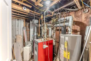 115 Hughes Ave, Pawtucket, RI 02861 - Photo 20