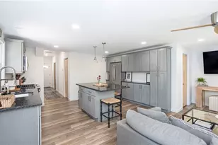 157 Duke St, East Greenwich, RI 02818 - Photo 18
