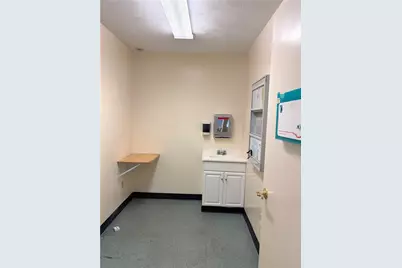 1302 Elmwood Avenue, Cranston, RI 02910 - Photo 14