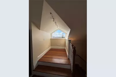 22 Mount Vernon Street #C, Newport, RI 02840 - Photo 14