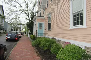 22 Mt Vernon St, Newport, RI 02840 - Photo 2