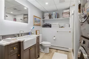 8 Crabapple Ln, Smithfield, RI 02828 - Photo 32