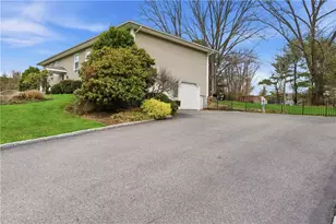 8 Crabapple Ln, Smithfield, RI 02828 - Photo 38