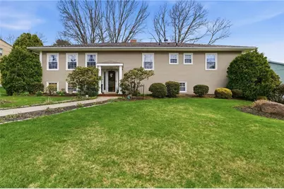 8 Crabapple Lane, Smithfield, RI 02828 - Photo 2