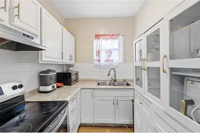 30 Pekin Street, Providence, RI 02908 - Photo 36