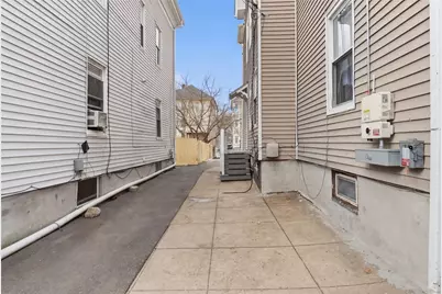 30 Pekin Street, Providence, RI 02908 - Photo 6
