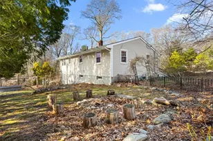 800 Tunk Hill Rd, Scituate, RI 02825 - Photo 8