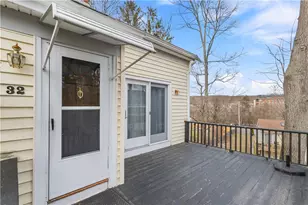 32 Cottage St, Johnston, RI 02919 - Photo 4
