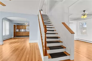 32 Cottage St, Johnston, RI 02919 - Photo 12