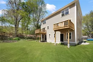 40 Farnum Pike, Smithfield, RI 02917 - Photo 8