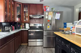 24 Johnson Ave, Warwick, RI 02886 - Photo 10