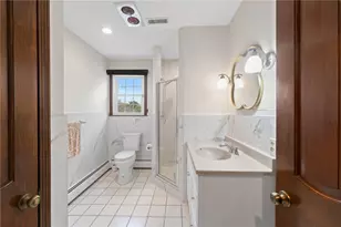 446 Budlong Rd, Cranston, RI 02920 - Photo 10