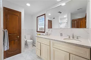 446 Budlong Rd, Cranston, RI 02920 - Photo 40